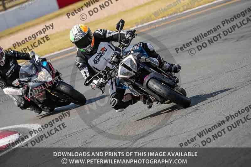 donington no limits trackday;donington park photographs;donington trackday photographs;no limits trackdays;peter wileman photography;trackday digital images;trackday photos